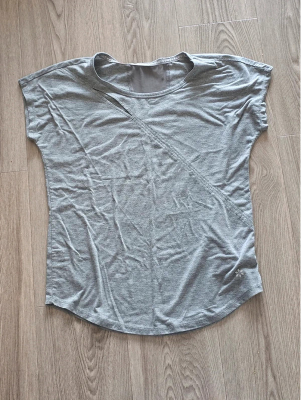 Nine West Active Gray Short Sleeve Athletic Top Size S
